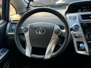 Toyota Prius + foto 11