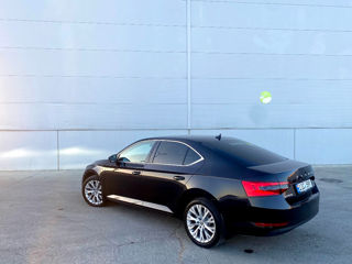 Skoda Superb foto 5