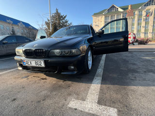 BMW 5 Series foto 8