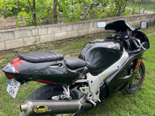 Suzuki Gsx 600 R foto 3