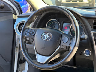 Toyota Auris foto 9