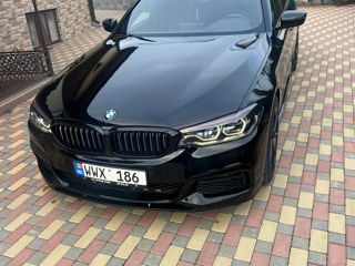 BMW 5 Series foto 3