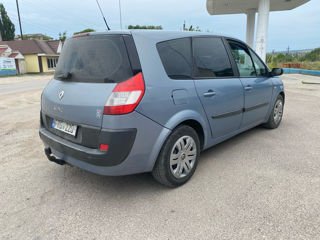 Renault Grand Scenic foto 3