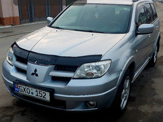 Mitsubishi Outlander foto 5