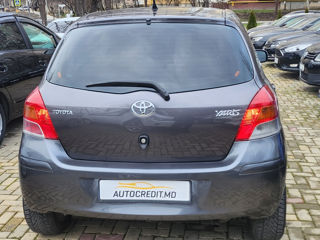 Toyota Yaris foto 17