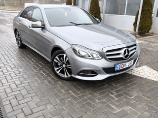 Mercedes E-Class foto 2