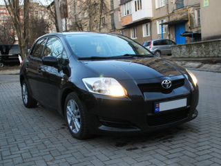 Toyota Auris foto 2