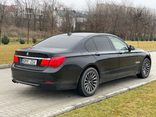 BMW 7 Series foto 4