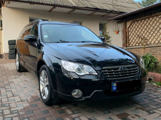 Subaru Outback foto 2