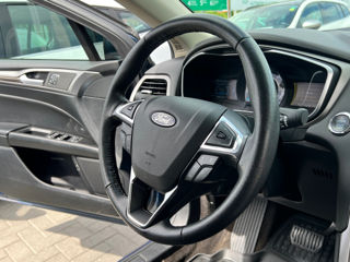 Ford Fusion foto 9