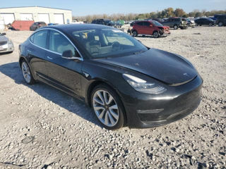 Tesla Model 3 foto 3