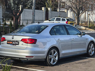 Volkswagen Jetta foto 6