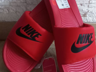 Сланцы Nike