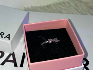 Pandora Sparkling Pink Bow Ring