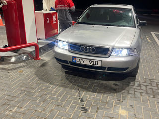 Audi A4 foto 2