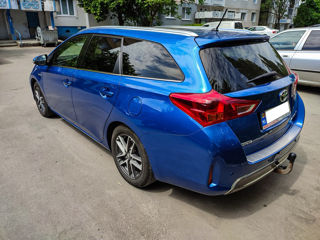 Toyota Auris foto 4