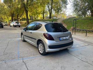 Peugeot 207 foto 4