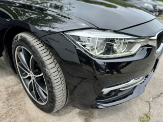 BMW 3 Series foto 18