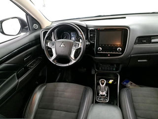 Mitsubishi Outlander foto 5