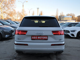 Audi Q7 foto 6