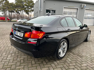 BMW 5 Series foto 3