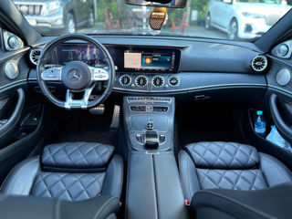 Mercedes E-Class foto 18