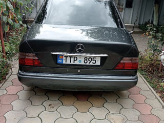 Mercedes Series (W124) foto 5