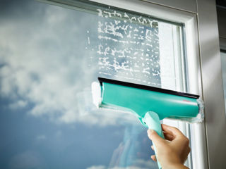 Curățitor pentru geamuri la preț avantajos