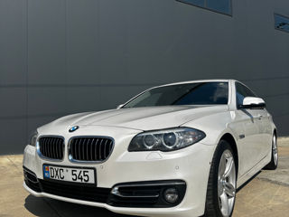 BMW 5 Series foto 1