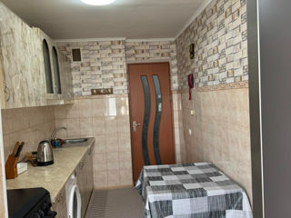 Apartament cu 1 cameră, 38 m², Sculeni, Chișinău foto 2