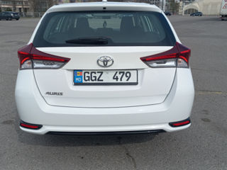 Toyota Auris foto 3