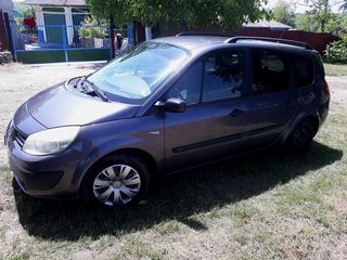 Renault Grand Scenic foto 3