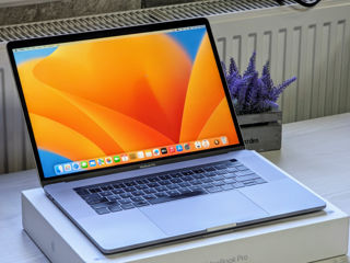 MacBook Pro 15 Retina 2019 (Core i7 9750H/32Gb Ram/512Gb SSD/Radeon Pro 560X/15.4" Retina)