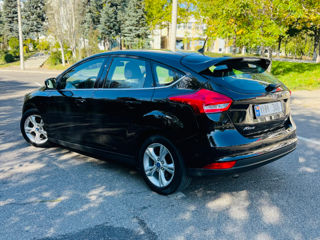 Ford Focus foto 3