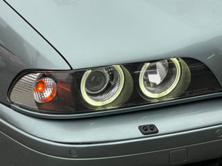 BMW 5 Series foto 5