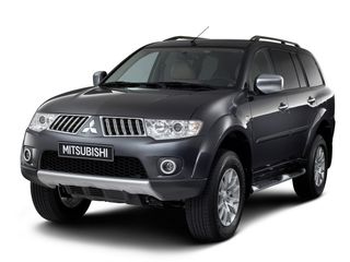 Mitsubishi Pajero Sport foto 2