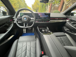 BMW 5 Series foto 6