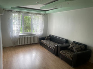 3-х комнатная квартира, 82 м², Ботаника, Кишинёв