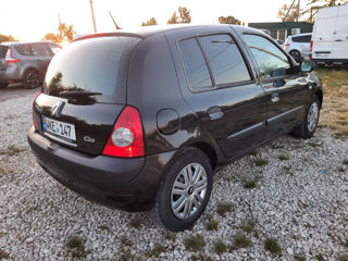 Renault Clio foto 6