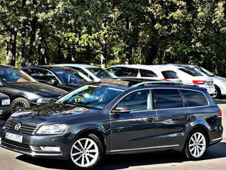 Volkswagen Passat foto 3