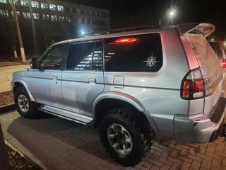 Mitsubishi Pajero sport 2.5 dizel foto 3