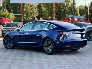 Tesla Model 3 foto 3