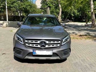 Mercedes GLA foto 1