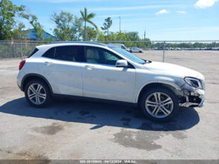 Mercedes GLA foto 12