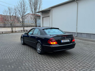 Mercedes E-Class foto 17