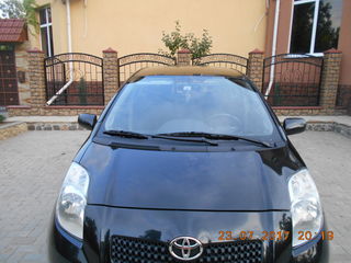 Toyota Yaris foto 10