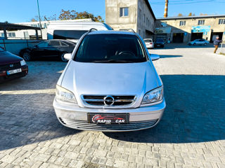 Opel Zafira foto 2