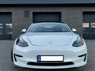 Tesla Model 3 foto 3