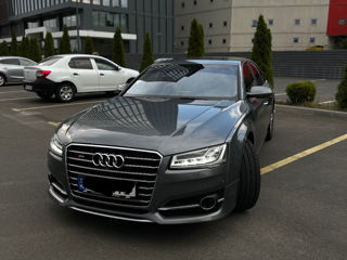 Audi A8 foto 9