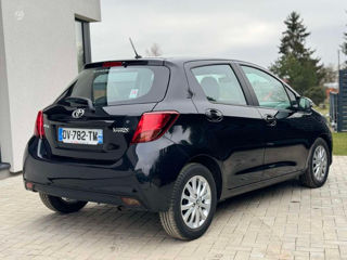 Toyota Yaris foto 2